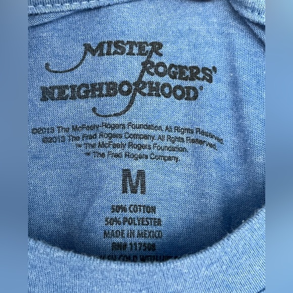 MISTER ROGERS NEIGHBORHOOD—T SHIRT—Good used Condition—Unisex—SIZE MEDIUM - Picture 3 of 9